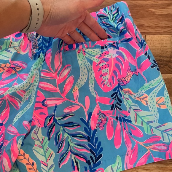 New Lilly Pulitzer Ocean View Shirts Porto Blue you've been spotted size Small - Picture 6 of 9